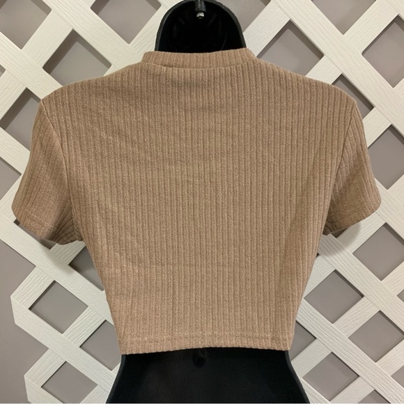 SHEIN Brown Ribbed Short Sleeve cropped Top large - Picture 2 of 7